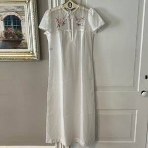 Bert Yelin Vintage Nightgown NEW